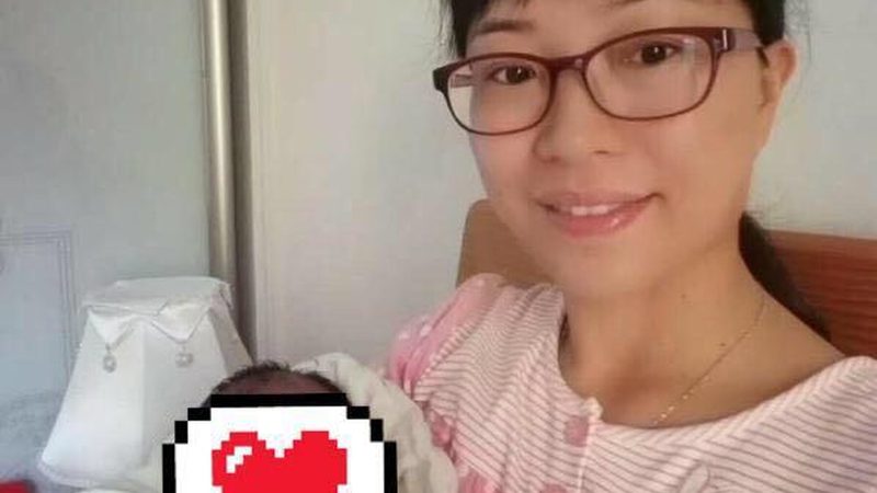 广州育儿嫂夜间带睡服务：揭秘背后的专业与关爱**