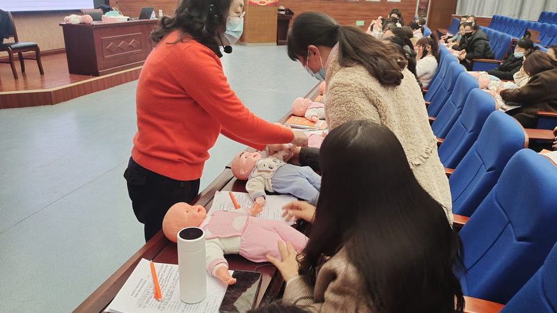 除了以上几点，还要关注以下服务细节：